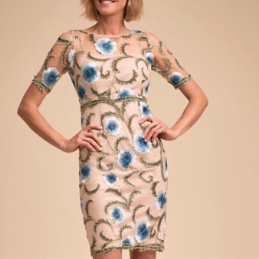 Adrianna Papell - Spring Bloom Embroiderd Sheath Dress